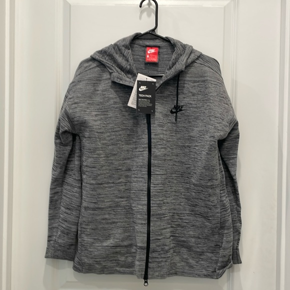NWT Nike Tech Pack Gray Jacket Sz Sm - Picture 1 of 9